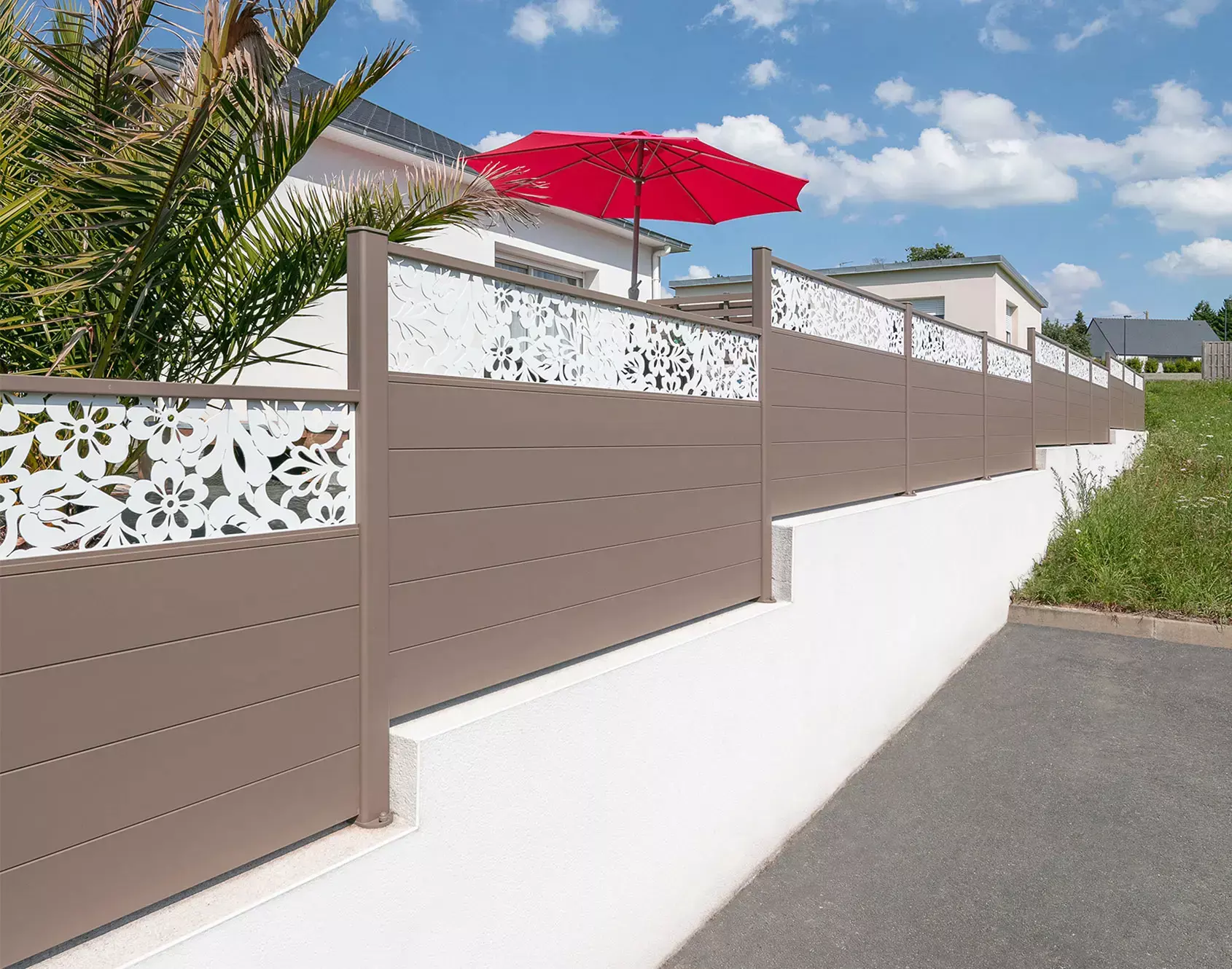 Clôture à Composer